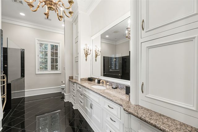 3004 W Shadow Drive, Arlington, TX 76006