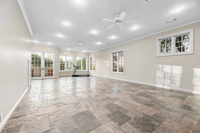 3004 W Shadow Drive, Arlington, TX 76006