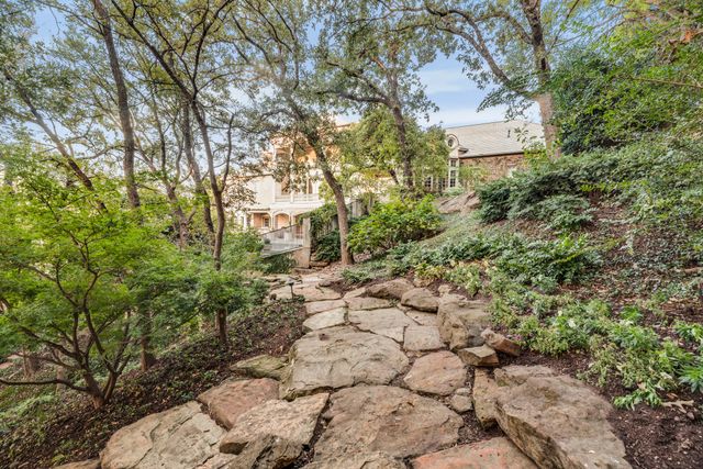 3004 W Shadow Drive, Arlington, TX 76006