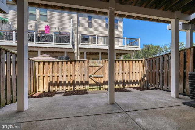 24461 JUNIPER WOODS TER, Sterling, VA 20166