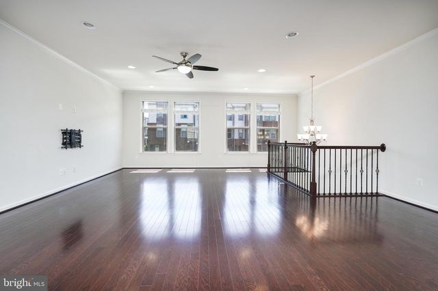 24461 JUNIPER WOODS TER, Sterling, VA 20166