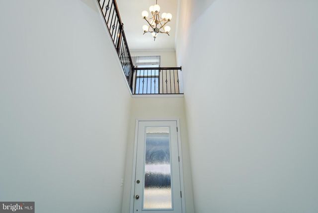 24461 JUNIPER WOODS TER, Sterling, VA 20166