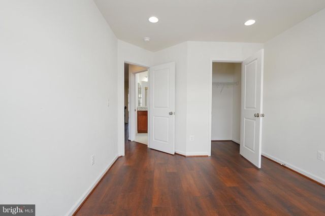 24461 JUNIPER WOODS TER, Sterling, VA 20166
