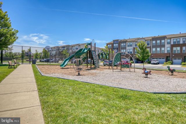 24461 JUNIPER WOODS TER, Sterling, VA 20166
