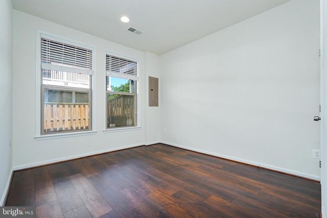 24461 JUNIPER WOODS TER, Sterling, VA 20166