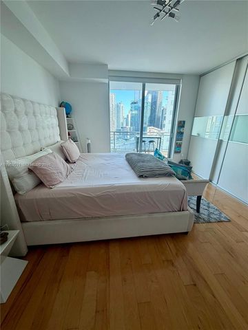 90 SW 3rd St 3012, Miami, FL 33130