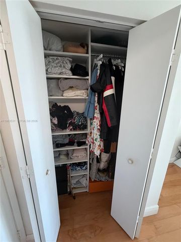 90 SW 3rd St 3012, Miami, FL 33130