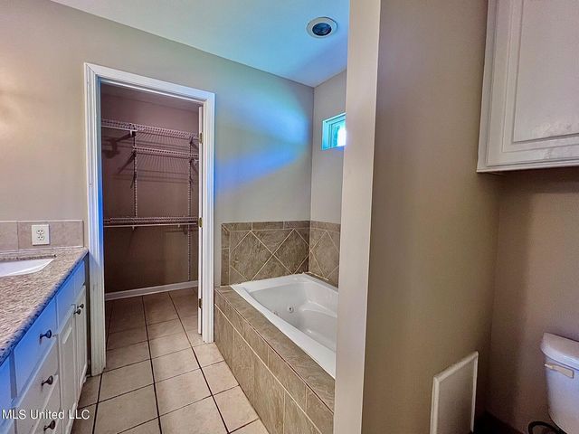 805 Serville Drive, Jackson, MS 39206