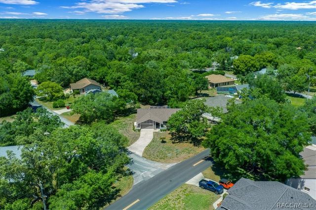 2 Canela Court, Homosassa, FL 34446