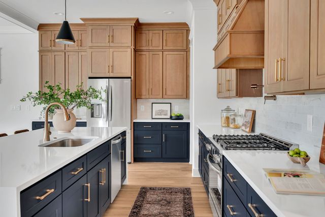 6101 Henry Ford Dr, Nashville, TN 37209