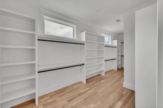 6101 Henry Ford Dr, Nashville, TN 37209