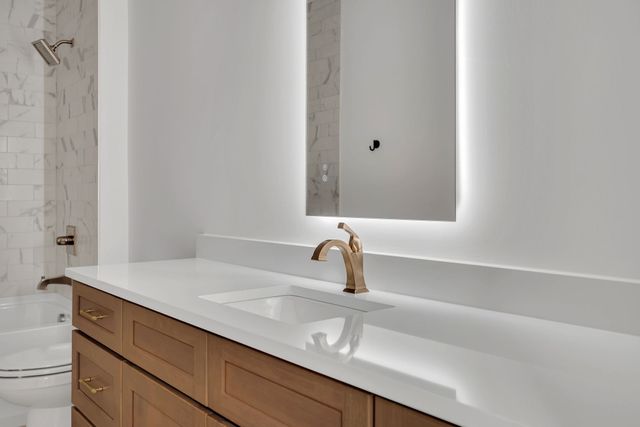 6101 Henry Ford Dr, Nashville, TN 37209