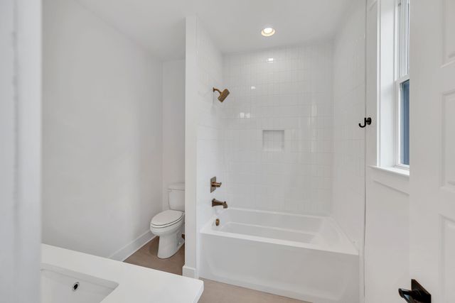 6101 Henry Ford Dr, Nashville, TN 37209