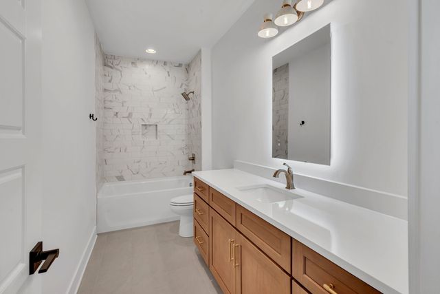 6101 Henry Ford Dr, Nashville, TN 37209