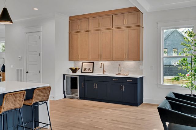 6101 Henry Ford Dr, Nashville, TN 37209