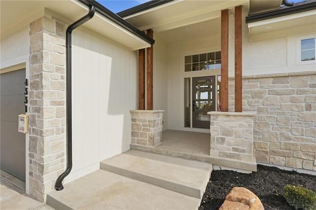 1304 Larkspur Place, Raymore, MO 64083