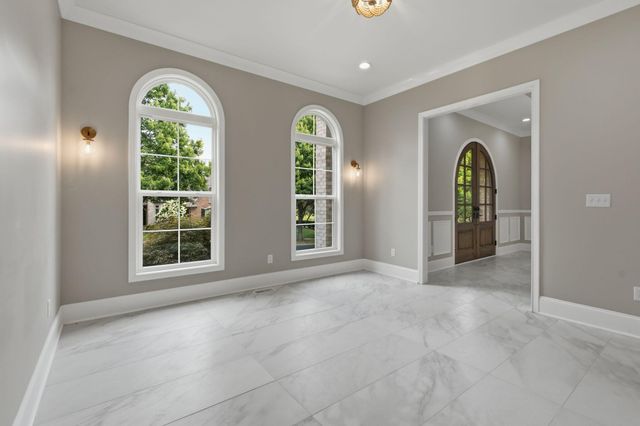 2269 Savannah Lane, Lexington, KY 40513