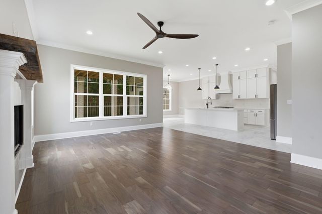 2269 Savannah Lane, Lexington, KY 40513