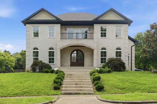 2269 Savannah Lane, Lexington, KY 40513