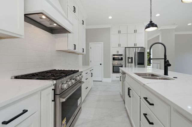 2269 Savannah Lane, Lexington, KY 40513