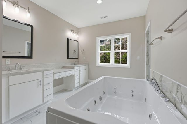 2269 Savannah Lane, Lexington, KY 40513