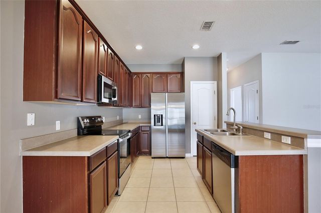 3860 SISKIN DRIVE, Kissimmee, FL 34744