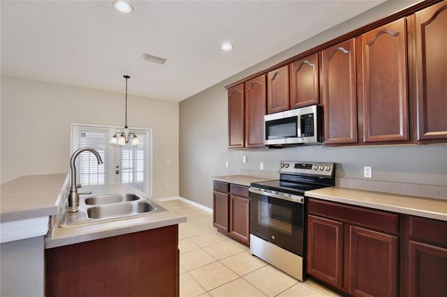 3860 SISKIN DRIVE, Kissimmee, FL 34744