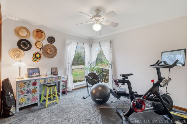 2417 N Country Club, Hugo, OK 74743