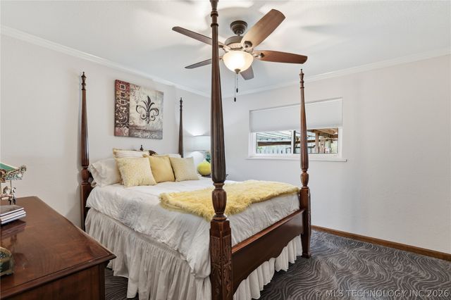 2417 N Country Club, Hugo, OK 74743