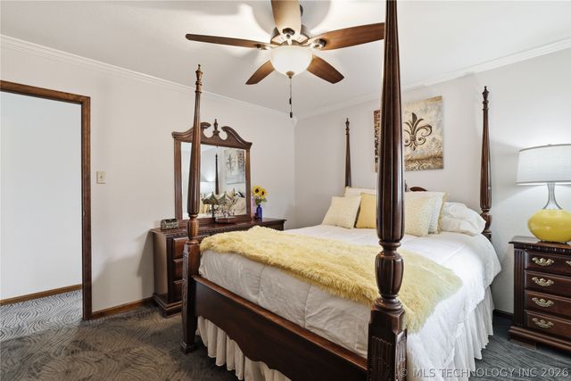 2417 N Country Club, Hugo, OK 74743