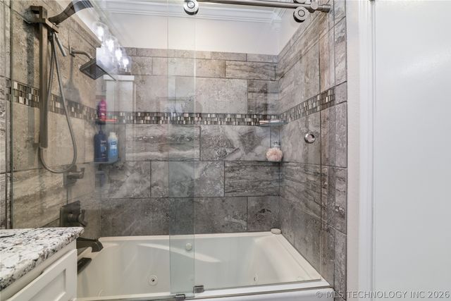 2417 N Country Club, Hugo, OK 74743