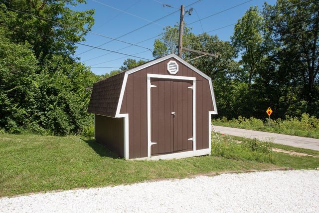 3038 Division Road, West Lafayette, IN 47906