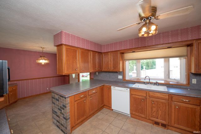 3038 Division Road, West Lafayette, IN 47906