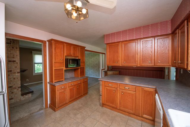 3038 Division Road, West Lafayette, IN 47906