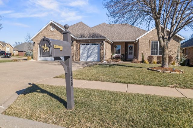 1460 Glade Avenue, Springfield, MO 65802