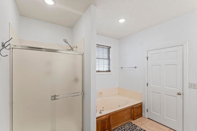 1460 Glade Avenue, Springfield, MO 65802