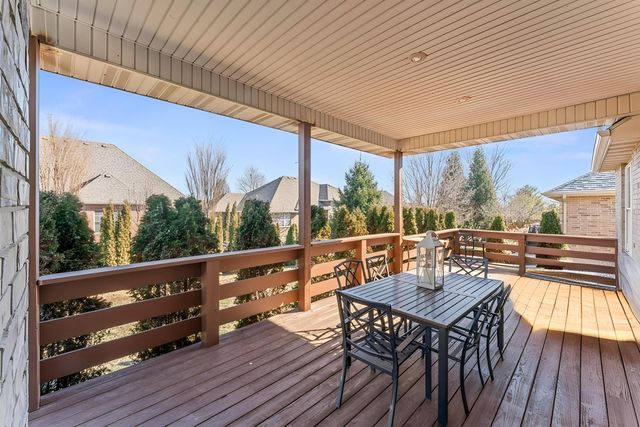 1460 Glade Avenue, Springfield, MO 65802