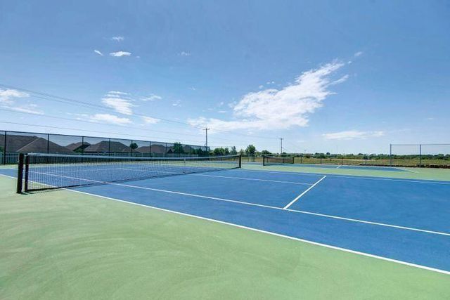 1460 Glade Avenue, Springfield, MO 65802