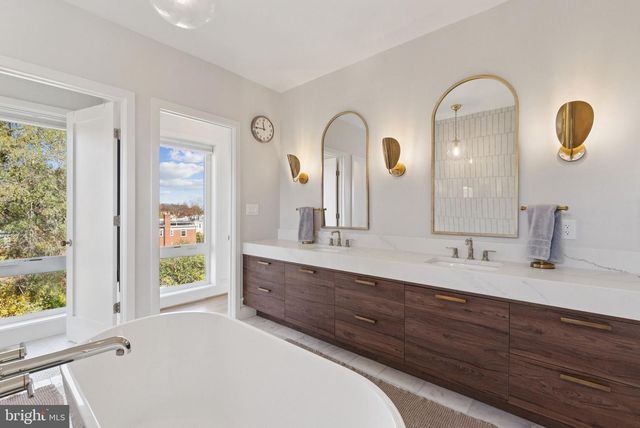 1708 LAWRENCE ST NE, Washington, DC 20018