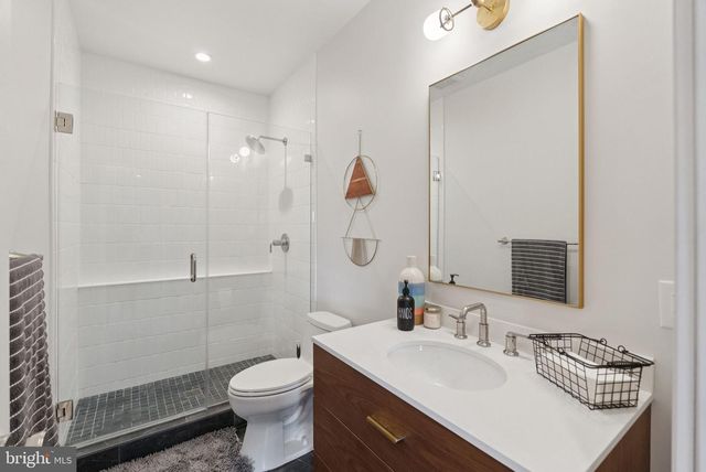 1708 LAWRENCE ST NE, Washington, DC 20018