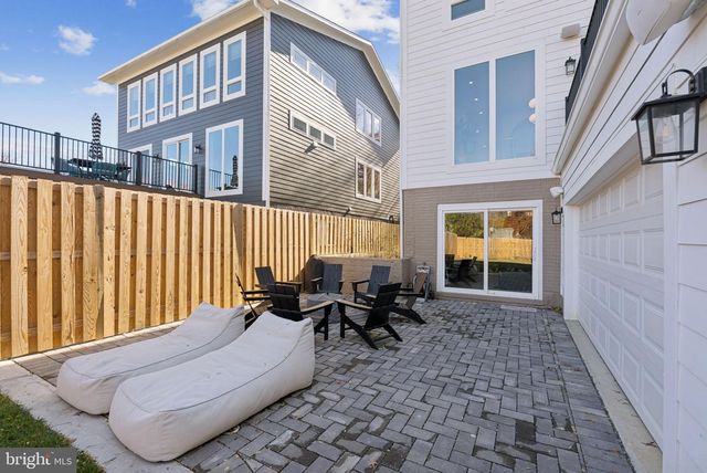 1708 LAWRENCE ST NE, Washington, DC 20018