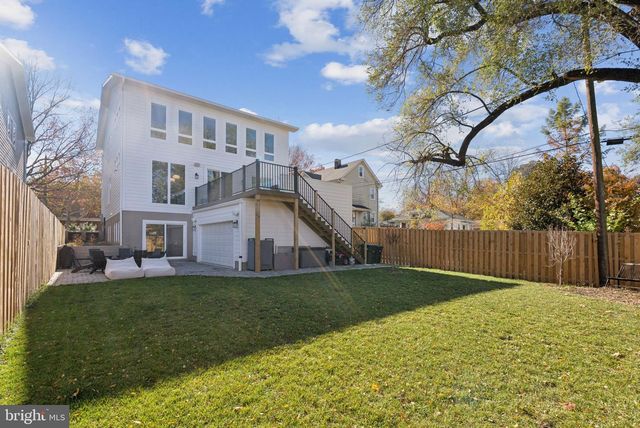 1708 LAWRENCE ST NE, Washington, DC 20018