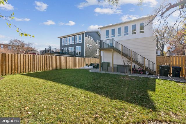 1708 LAWRENCE ST NE, Washington, DC 20018