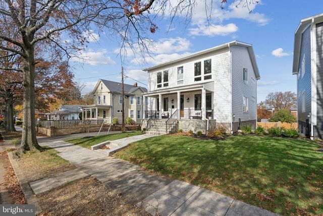 1708 LAWRENCE ST NE, Washington, DC 20018