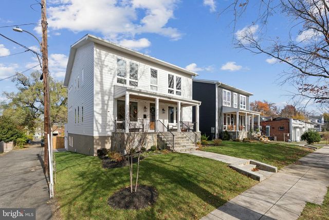 1708 LAWRENCE ST NE, Washington, DC 20018