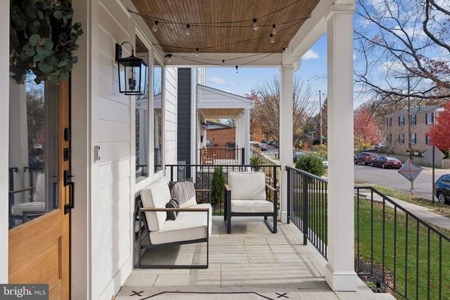 1708 LAWRENCE ST NE, Washington, DC 20018