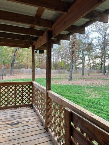 1316 Hollow Oaks Lane, Shreveport, LA 71107