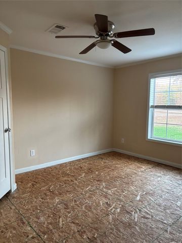 1316 Hollow Oaks Lane, Shreveport, LA 71107