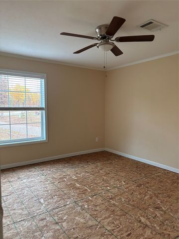 1316 Hollow Oaks Lane, Shreveport, LA 71107