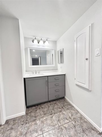 2016 Main Street 1905, Houston, TX 77002